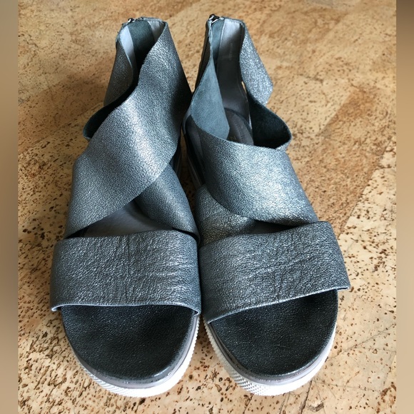EILEEN FISHER 'Sport Plateau Sandals' Metallic Pewter Size 7 - Picture 3 of 8